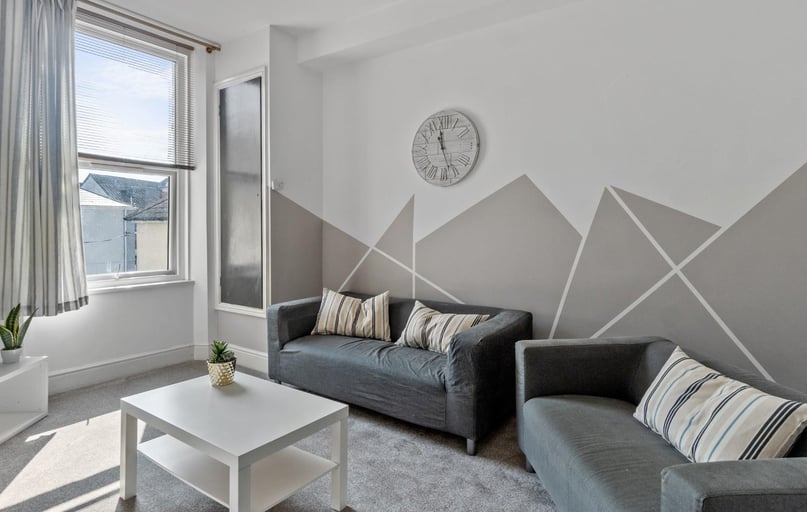 Queen Anne Terrace, North Hill, Plymouth - Image 1